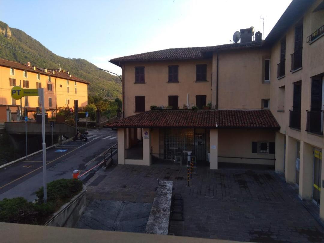 איסאו La Corte Del Castello מראה חיצוני תמונה